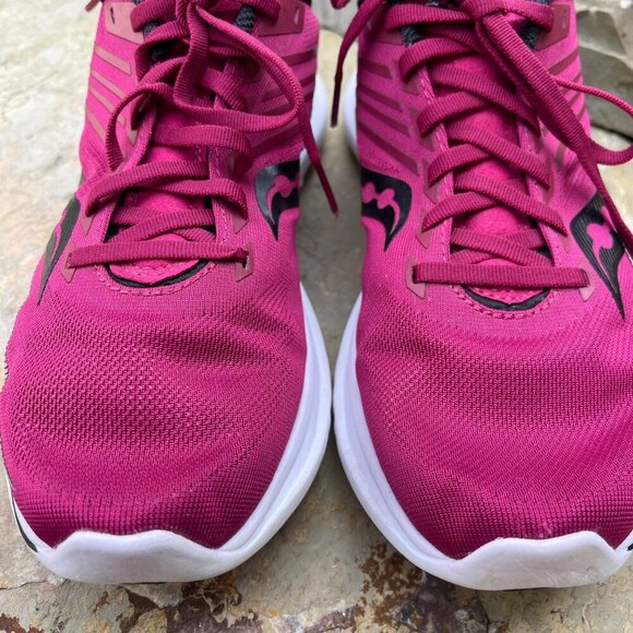 Saucony Womens Running Shoes Size 9.5 Kinvara 12 Lightweight Gym Athleisure - Picture 4 of 12